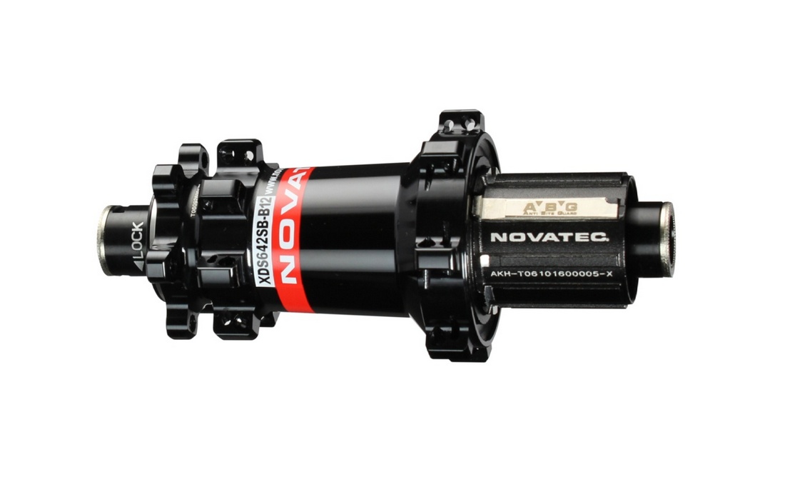 Hinterradnabe Novatec XDS642SB/A-B12-ABG, schwarz, 28 Löcher